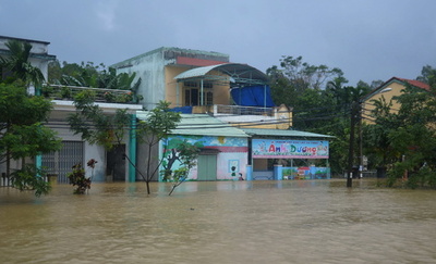 ベトナム、台風23号による死者49人に APEC前に被害拡大