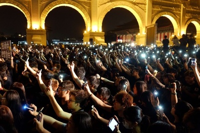 香港民主派デモを支持、世界各地で集会