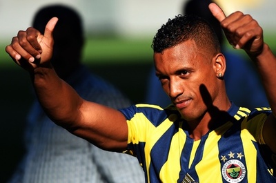 ナニがフェネルバフチェ移籍、ファンから熱烈な歓迎を受ける