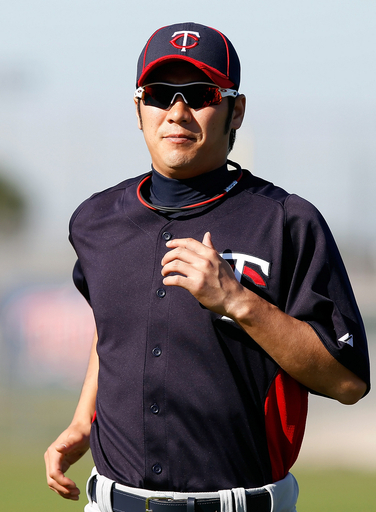 西岡 ツインズのキャンプで守備練習