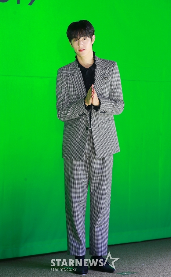 マーク　(c)STARNEWS