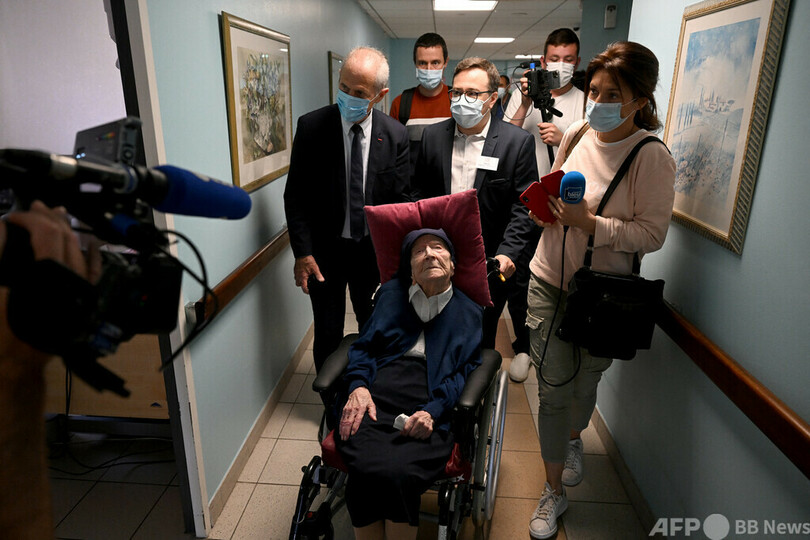 100歳以上の高齢者が急増中 フランス