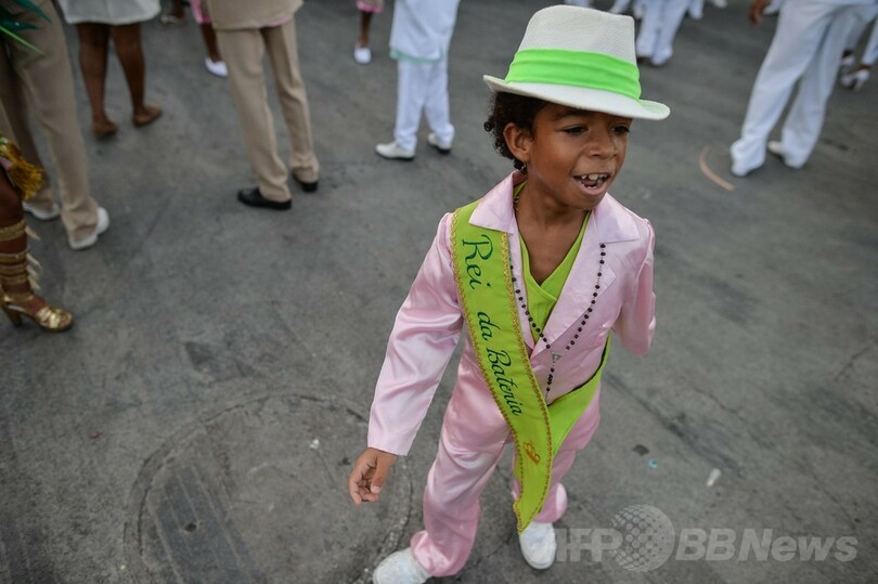 大人顔負け！リオのカーニバルで活躍する子どもたち
