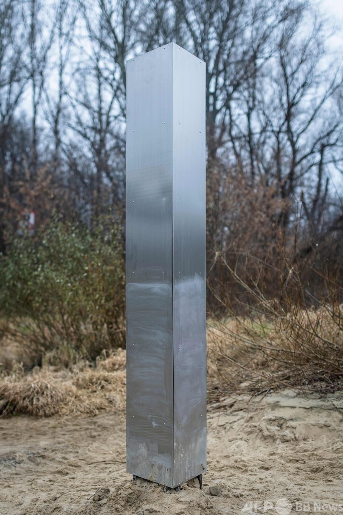 次から次へ、謎の「モノリス」 ポーランドとベルギーでも