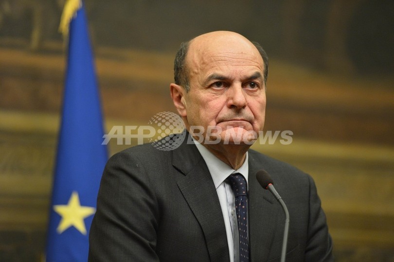 イタリア連立協議が難航、苦境のベルサーニ氏「精神病」発言も イタリア連立協議が難航、苦境のベルサーニ氏「精神病」発言も