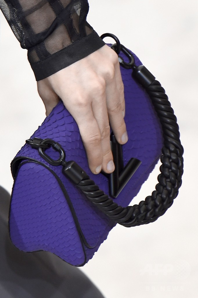 「ルイ・ヴィトン」17年春夏
