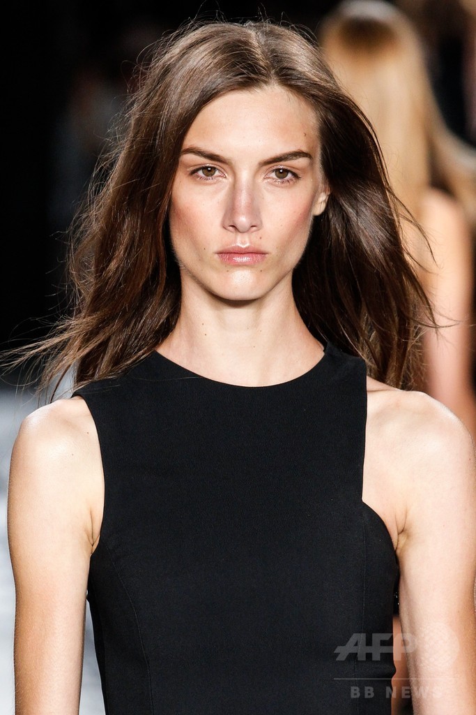 アンソニー・バカレロとコラボ、「ヴェルサス ヴェルサーチ」15年春夏 写真147枚 マリ・クレール スタイル マリアージュ marie