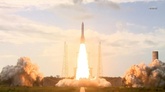 動画：欧州の新型主力ロケット「アリアン6」、打ち上げに初成功