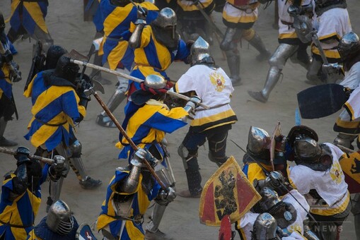 ウクライナとロシアの真剣勝負も！ 中世騎士合戦 スペイン 写真16枚