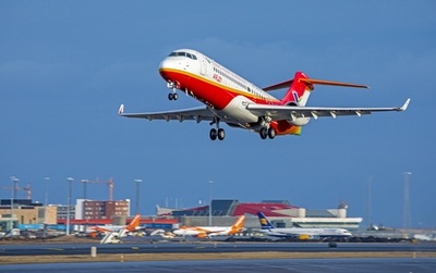 中国商用機ARJ21、アイスランドでの飛行テストを終え帰国 安全運航能力を立証