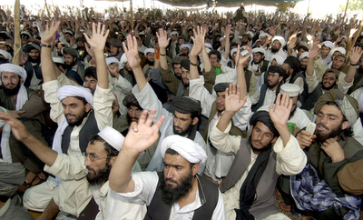 パキスタンでも民間人が死傷、NATOが認める