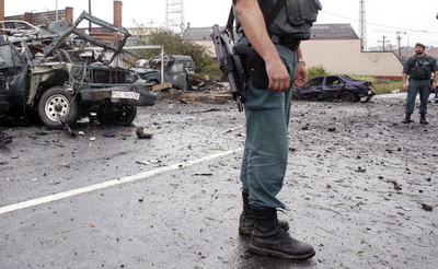 スペインで自動車爆弾が爆発、ETAの犯行か