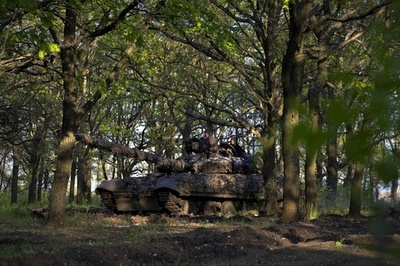 ウクライナ軍、「敵の拠点10か所以上」制圧 東部バフムート