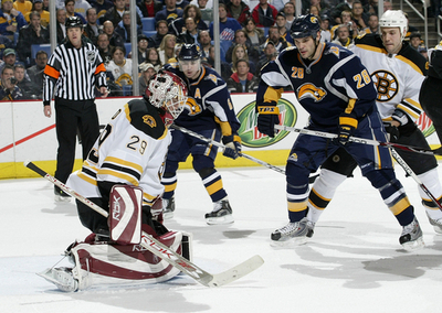 ブルーインズ セイバーズを降し2連勝