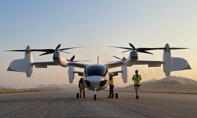 中国製の垂直離着陸可能で時速320キロの純電動航空機が来年就航へ