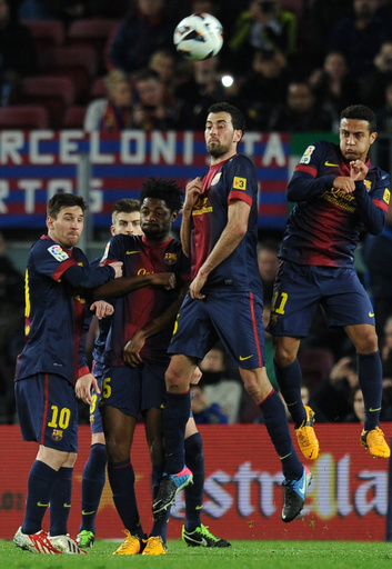 FCバルセロナがラージョに快勝、メッシとビジャが活躍