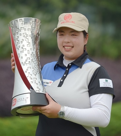馮珊珊が逆転でツアー4勝目、サイム・ダービーLPGAマレーシア