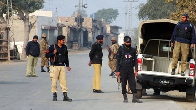 パキスタン軍の車列に爆弾、兵士20人死亡 イスラム勢力が犯行声明