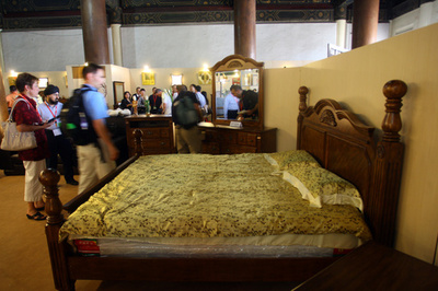 中国高級家具ブーム、希少樹木に消滅の危機