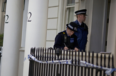 大富豪カップル、夫が妻殺害容疑で逮捕 ロンドン高級住宅