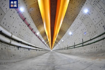 時速350キロ 広州-湛江高速鉄道湛江湾海底トンネルが貫通 中国