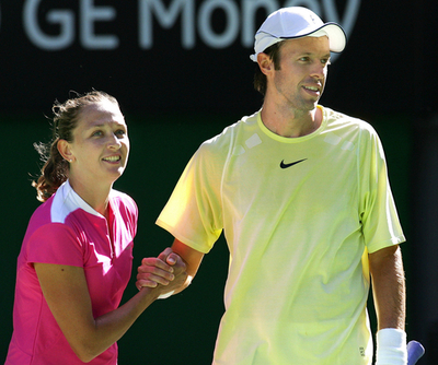 ＜テニス 07全豪オープン＞混合ダブルス、リホフツェワ／ネスター組が初優勝を飾る - オーストラリア