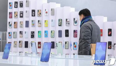 グローバルのスマホ市場3％成長…「AI主導」韓国サムスン、アップルと格差拡大か