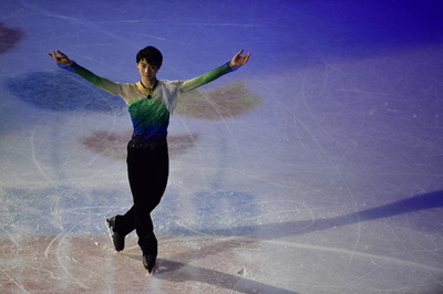 羽生とメドベデワが初戦に登場、五輪シーズンのGPシリーズが開幕