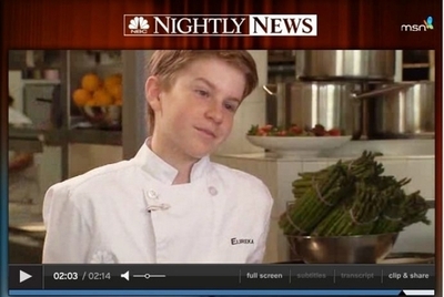 紅顔の美少年は13歳の天才シェフ、高級レストランでひっぱりだこ