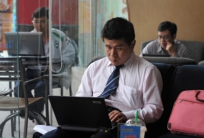 世論の力で不正に対抗、中国で育つ強大なネットパワー