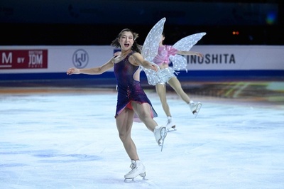 女王・坂本花織らが華麗な舞い GPファイナル・エキシビション
