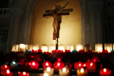 英シスターのウェンディー・ベケットさん死去 美術番組の司会で人気、88歳