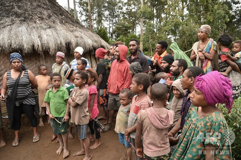 環境の変化を黒魔術のせいに、多発する現代の魔女狩り パプアニューギニア