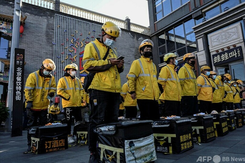 アルゴリズムとの闘い 中国の料理宅配ライダーたちの苦境