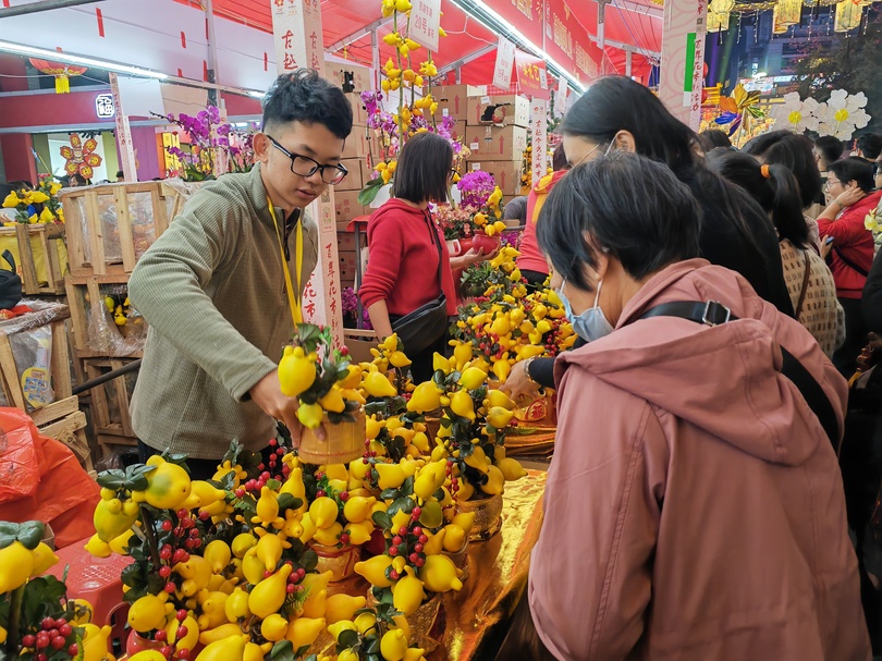 伝統の花市巡り　中国・広州で味わう春節の雰囲気
