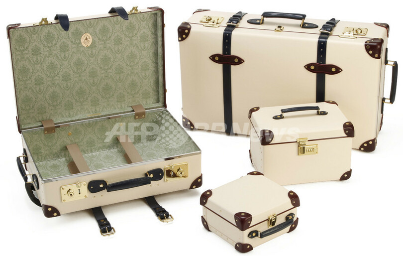 祝！ロイヤルベビー誕生、「グローブ・トロッター」スペシャルモデル