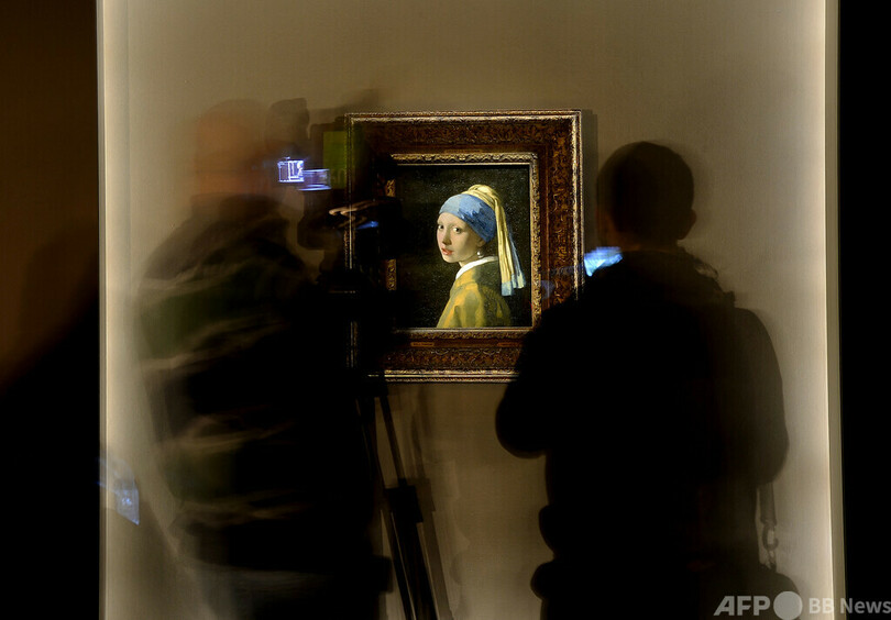 今度は「真珠の耳飾りの少女」が標的に 環境活動家3人逮捕