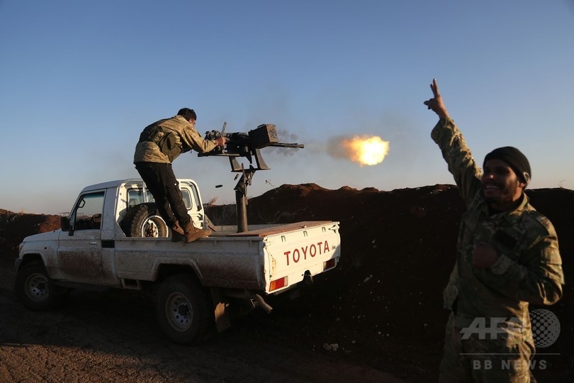 トルコ軍、シリアのクルド民兵支配地域で空爆と地上作戦開始 トルコ軍、シリアのクルド民兵支配地域で空爆と地上作戦開始