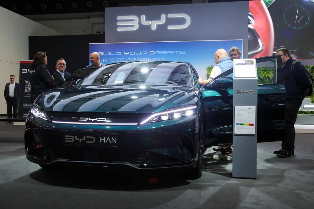 BYD、自動車ディーラーと中東市場開拓 写真1枚 国際ニュース：AFPBB News