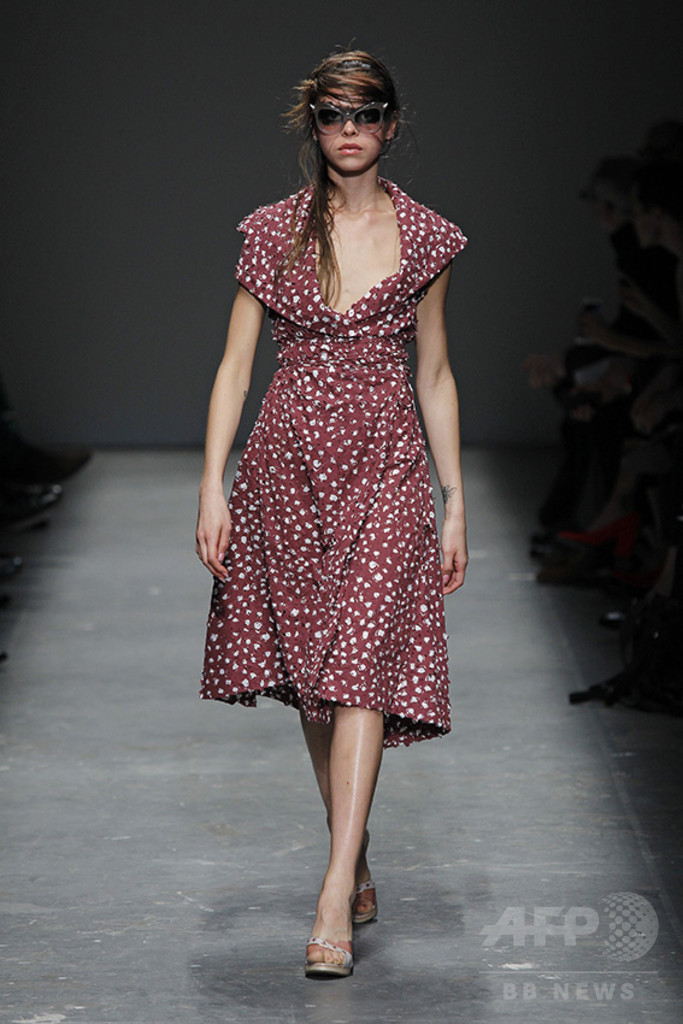 「ヴィヴィアン・ウエストウッド レッドレーベル」16年春夏