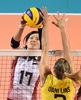 女子バレーボール・ワールドグランプリ（FIVB World Grand Prix 2014）決勝ラウンド最終日、日本対ブラジル。ブラジルのダニエレ・リンス（Danielle Lins）とボールを競る大野果奈（Kana Ono、2014年8月24日撮影）。(c)AFP/KAZUHIRO NOGI