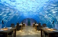 モルディブのレストラン「イター・アンダーシー・レストラン（Ithaa Undersea Restaurant）」。(c)Relaxnews/ConradHotels