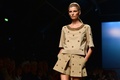 イタリア・ミラノ市内で発表された「エルマンノ シェルヴィーノ（Ermanno Scervino）」14年春夏コレクション（2013年9月21日撮影）。(c)AFP/GIUSEPPE CACACE