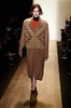 米ニューヨーク市内で発表された「BCBG マックス・アズリア」15/16年秋冬コレクション（2015年2月12日撮影）。(c)AFP/Getty Images/Frazer Harrison