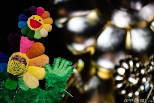 村上隆 お花ちゃん 手作り 木製 花の形の彫刻 42cm