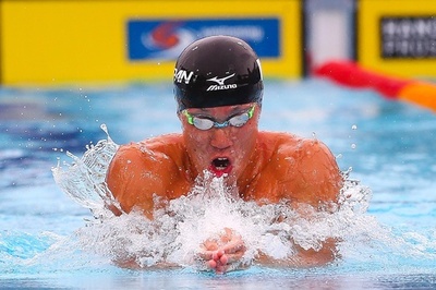 小関が100m平泳ぎで金メダル、パンパシ水泳