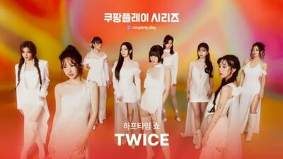 TWICE、チームKリーグvsトッテナムでハーフタイム公演