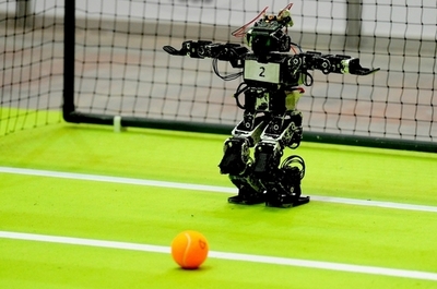 ロボットもW杯、ロボカップ2011