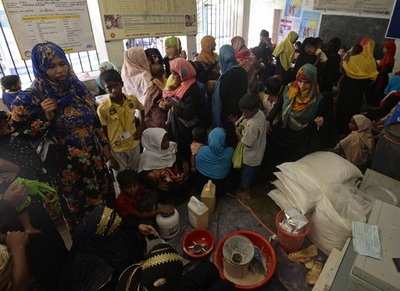 ロヒンギャ難民に不妊手術検討、バングラ当局 パイプカットも