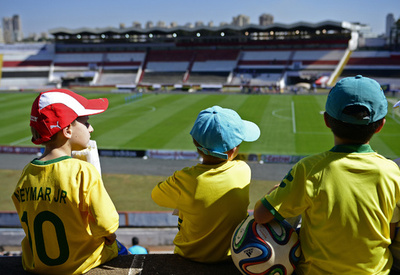 ブラジルの「ジダン・アンリ・バルテズ」君、自分の名前に困惑